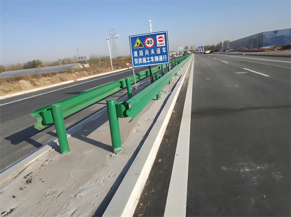 呼伦贝尔公路护栏守护安全横跨多个行业的应用